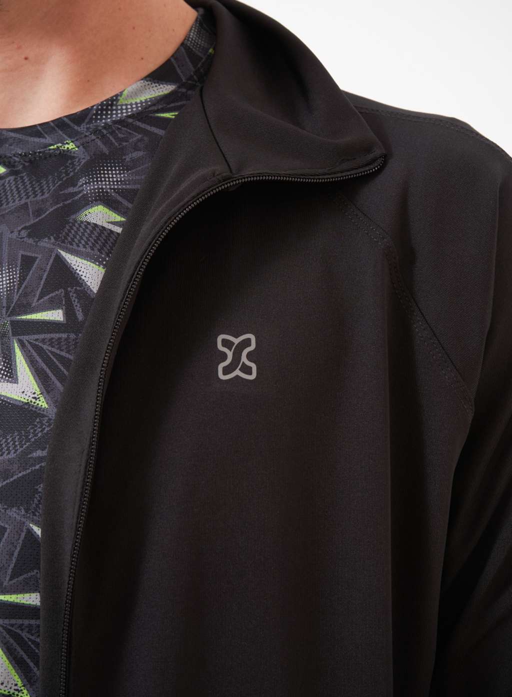 323223. Campera Polisup con Recortes - Image 4