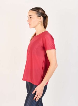 122530. Remera Creta Magenta