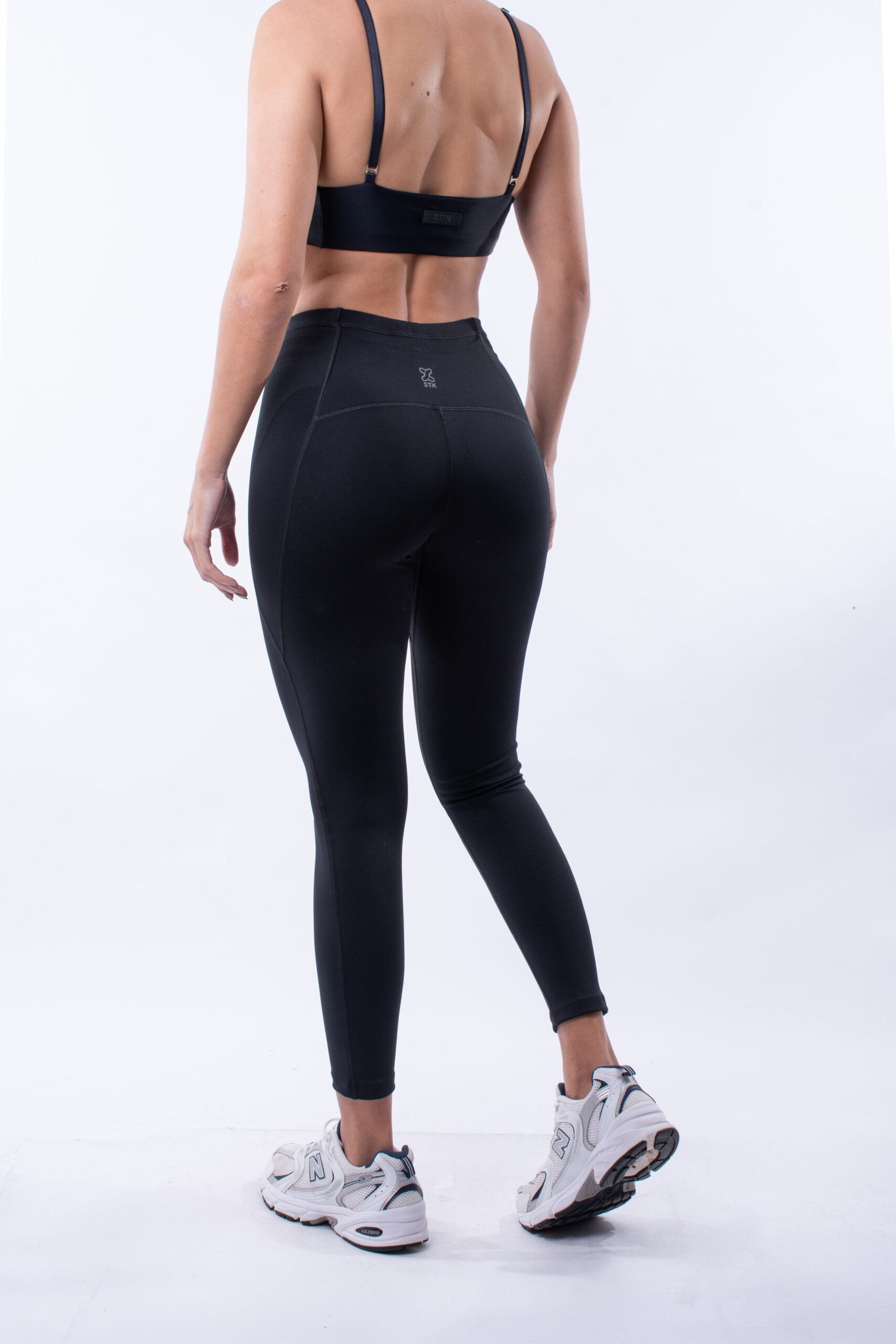 426239. Calza Training Flex Negra